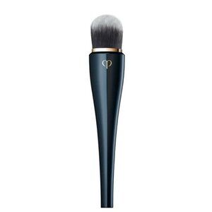 Clé de Peau Beauté Foundation Brush